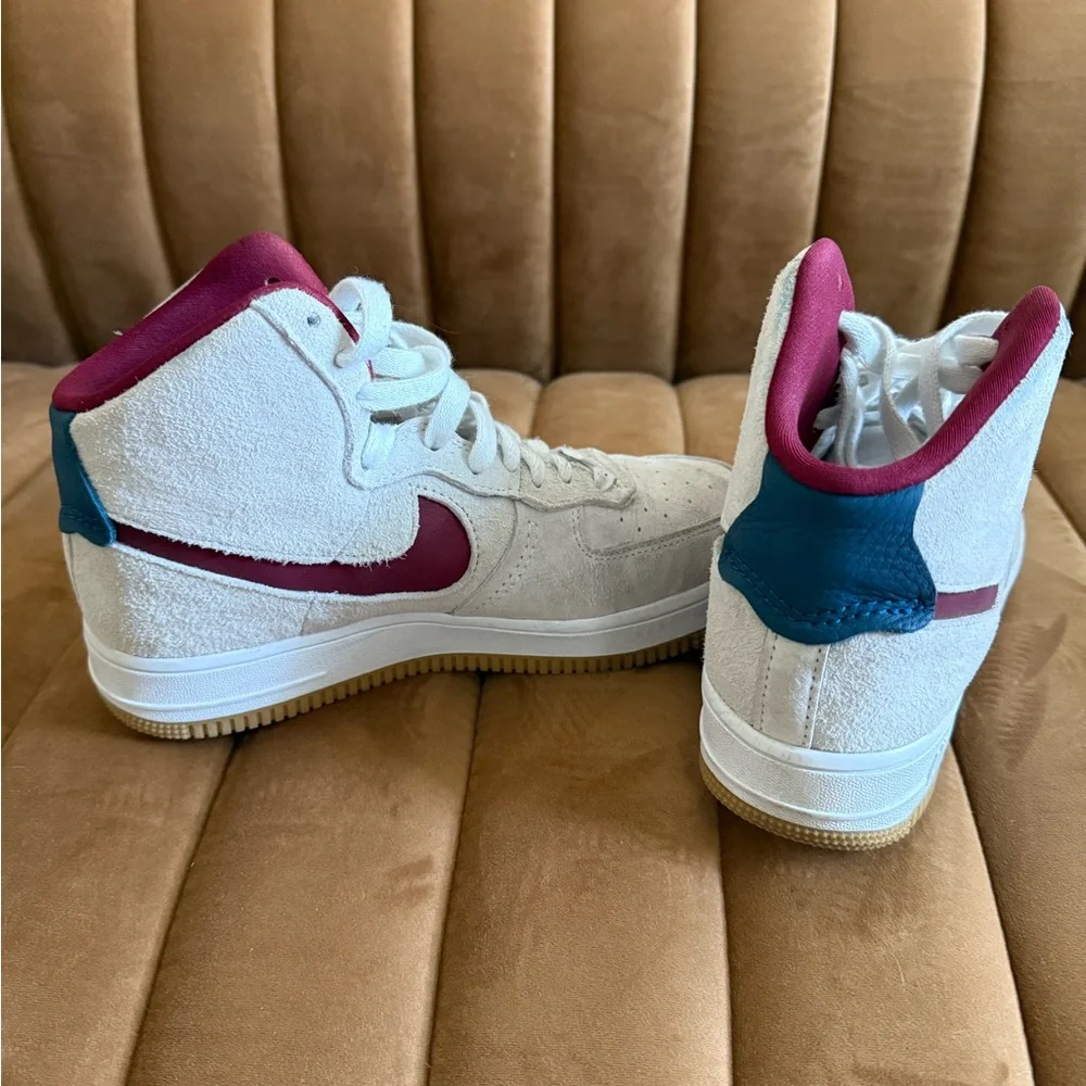 The Nike Air Force 1 Sculpt Grey Suede/Teal & Berry Sz 6.5 - Picture 10 of 11